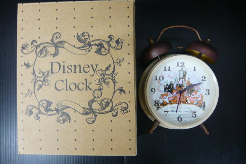 [M017] 置き時計、白雪姫アンティーク、クロック、ディズニーシリーズ。