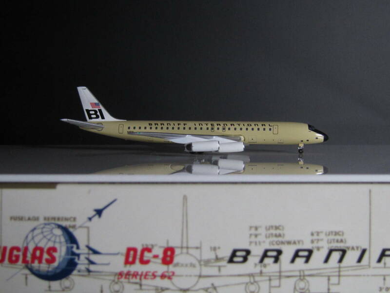 ◆ＢＲＡＮＩＦＦ ＩＮＴＥＲＮＡＴＩＯＮＡＬ [N1806]◆Aero Classics [1:400]◆ＤＣ－８－６２