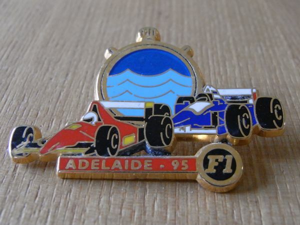 古いピンバッジ：F1 アデレード ’95 時計 車 ピンズ #Q