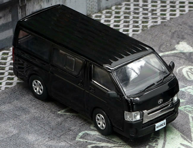 1/64 トヨタ ハイエース 2015 ブラック (RHD) ※カスタムパーツ付 (BM64B0144)