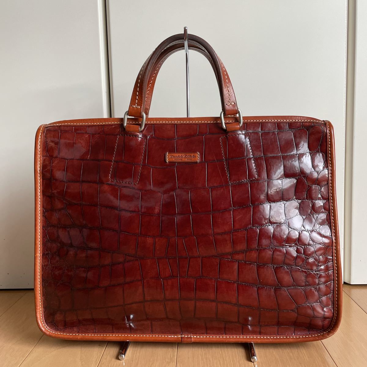 最終価格　BEYES別注ダニエルアンドボブ　ビジネスバッグLUIGINA クロコ型押し　エナメル加工