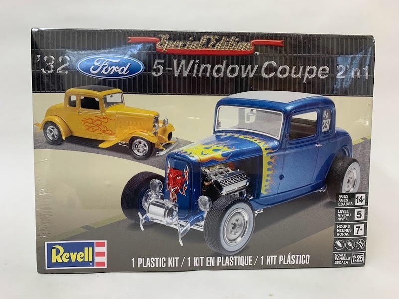 レベル 32 フォード Ford デュース Deuce 1/25 Revell ストリートロッド ハイボーイ＊アメリカン グラフィティ Rat Hot Rod ホットロッド