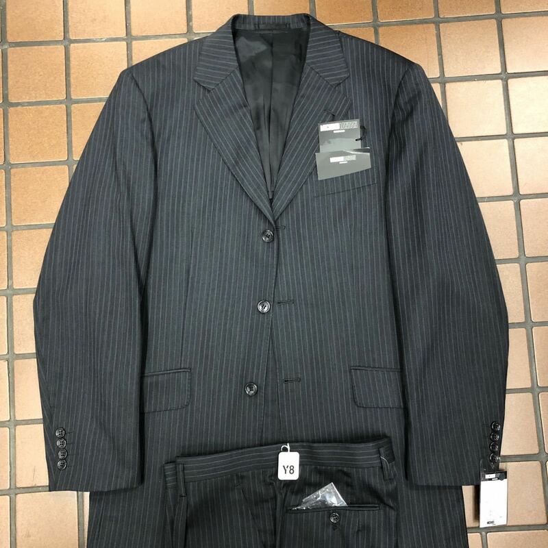 定価49,000円　新品　未使用　激安　タグ付き　MICHIKO LONDON シングルスーツ　ブラック　ブルーのストライプ　サイズY8 台場仕立て