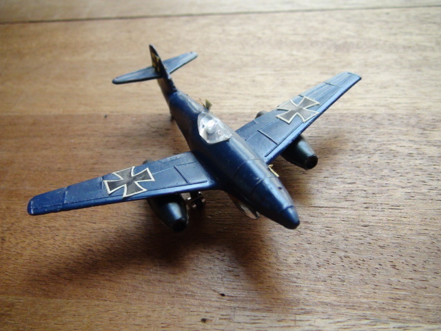 飛行機 戦闘機 航空機 模型 おもちゃ 金属フィギュア パープル・USAF No.20