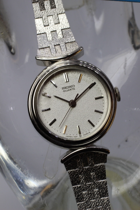 【SEIKO】ブレスレット QUARTZ BSN020 MADE IN JAPAN 使用時計 時計店在庫品 電池交換済み ￥33,000 当時値札付き