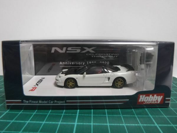 ホビージャパン 1/64 ホンダ NSX (NA1) タイプR 1992 with エンジン　ホワイト