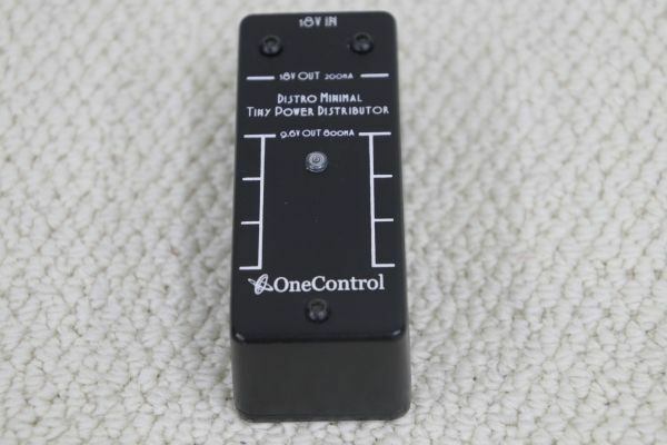 One Control ワン コントロール Distro Minimal ディストロミニマム Power Distributor パワーディストリビューター (1030209)