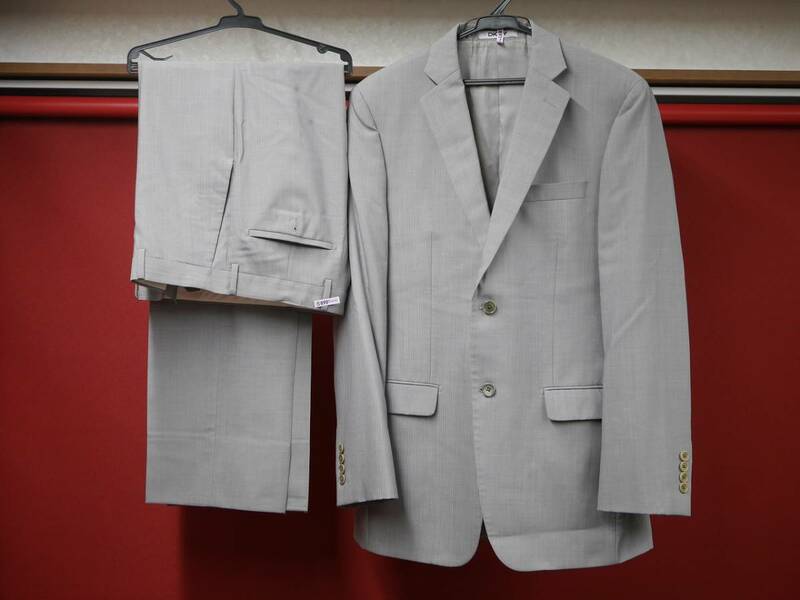 DKNY/ダナキャラン メンズスーツ シングルスーツ スーツ 上下セット 灰色 グレー 無地 38Rサイズ Mサイズ相当 クリーニング済み