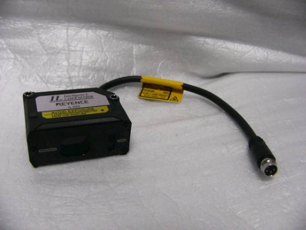 ★未使用に近い★ KEYENCE CMOS レーザアプリセンサヘッド IL-065 複数有