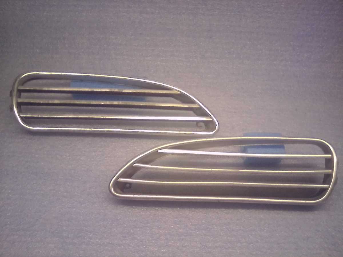 空冷ＶＷ　空冷ワーゲン　カルマンギア　ベントグリル　ペア