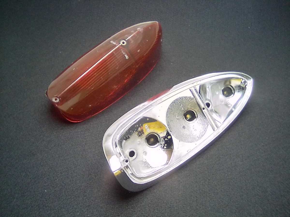 空冷VW 　空冷ワーゲン　タイプ３　純正　テールランプ　 HELLA 