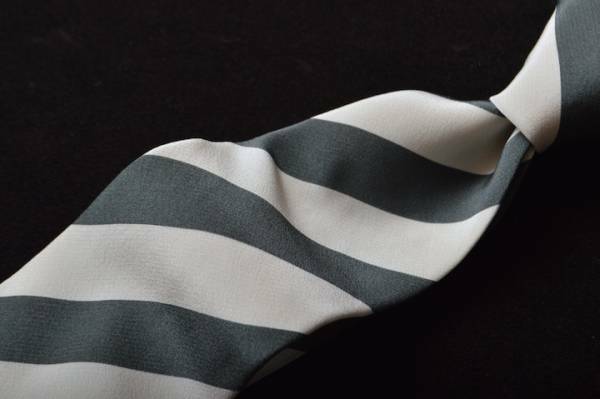 SALE★[TI1288]ジョルジオアルマーニ黒ラベル ネクタイ ブロックストライプ シルク製 新品　オフホワイトxグリーングレー 新品