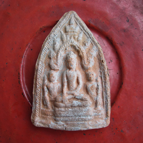 8～12世紀　大型　タイ　ハリプンチャイ陶製磚仏