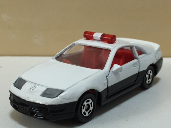 即決有★トミカ 日産 フェアレディZ 300ZX パトカー★中国製