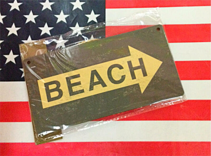 SALE！ミニサインプレート【BEACH】MDF看板　ディスプレイ　アメリカン雑貨 インテリア SHOP ショップ 軽量