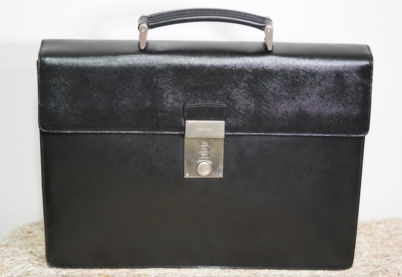 PRADA プラダ イタリー製 サフィアーノ ビジネスバッグ ブリーフケース 書類鞄 黒 ブラック シルバー金具