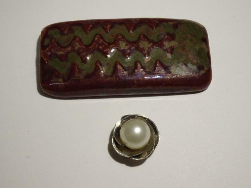 真珠と陶器の帯留 レターパックプラス可 0209T9G