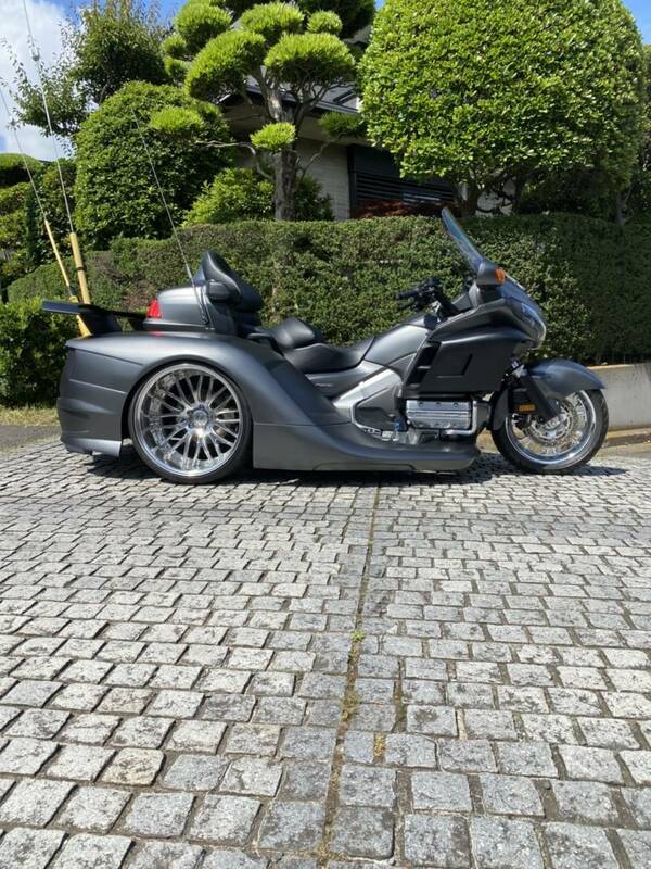 HONDA GOLD WING 　GL1800　 SC68 　TRIKE 　 トライク　ＥＵＧＥＮＩＯ-08　ダークグレーマットペイント　Performance Brother's