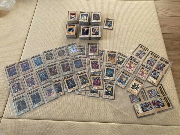 当時物 遊戯王カード バンダイ版 まとめ売り 約660枚セット / 邪悪なる鎖 青眼の白竜3体連結 ブルーアイズ