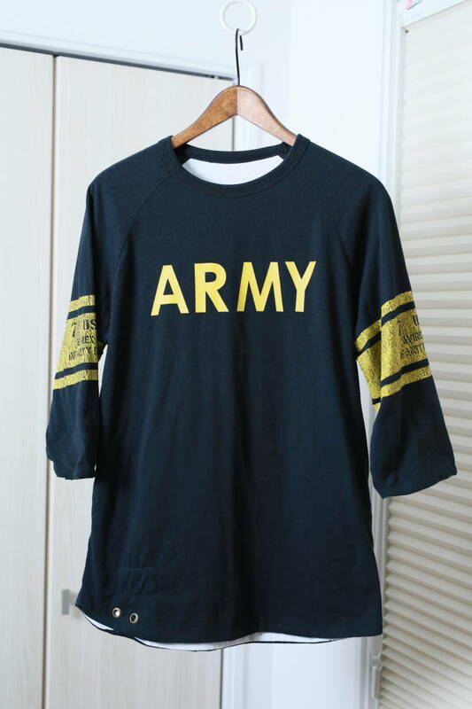 ★AVIREX ARMYプリント半端袖丈リバーシブルラグランTシャツ　　古着ユーズド男性メンズM黒ブラック白ホワイトミリタリーアーミーUSA七分