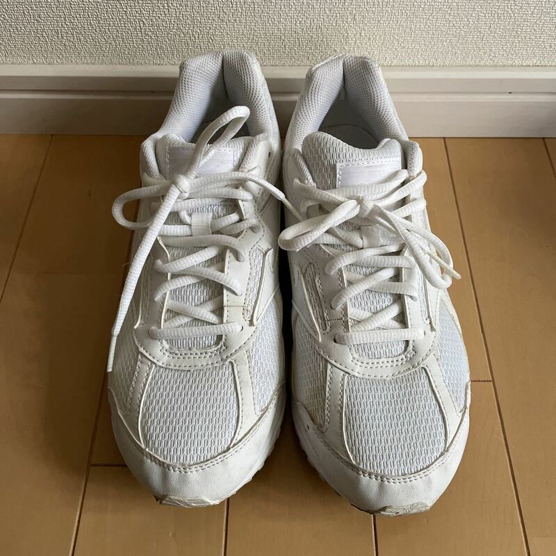 ミズノ　mizuno マキシマイザー　ランニングシューズ 通学用運動靴　24.5cm ホワイト白