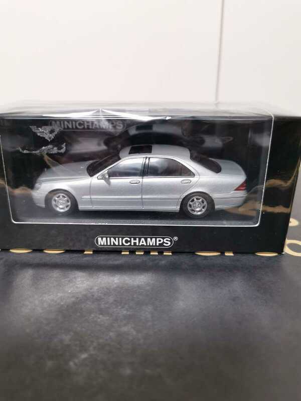 メルセデスベンツ　W220 Sクラス　シルバー　　　1998年式　ミニチャンプス　1/43　希少　レア品　限定　1008台　未使用未展示品