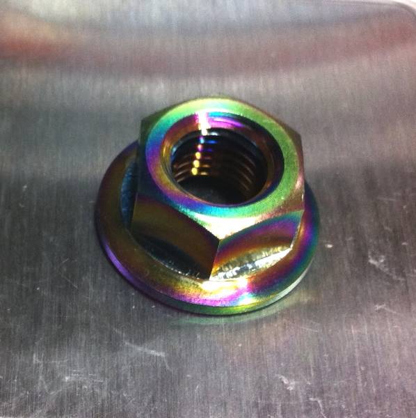 _64チタン合金M10/1.25(細目)フランジ ナット Ti-6AL-4V )焼色ラメ　(GR5 チタンナット　チタンフランジナット チタン合金ナット )