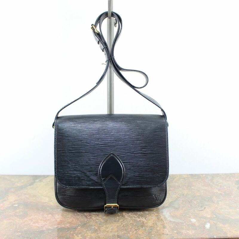 LOUIS VUITTON M52192 MI8909 LEATHER SHOULDER BAG MADE IN FRANCE/ルイヴィトンエピサンクルーレザーショルダーバッグ