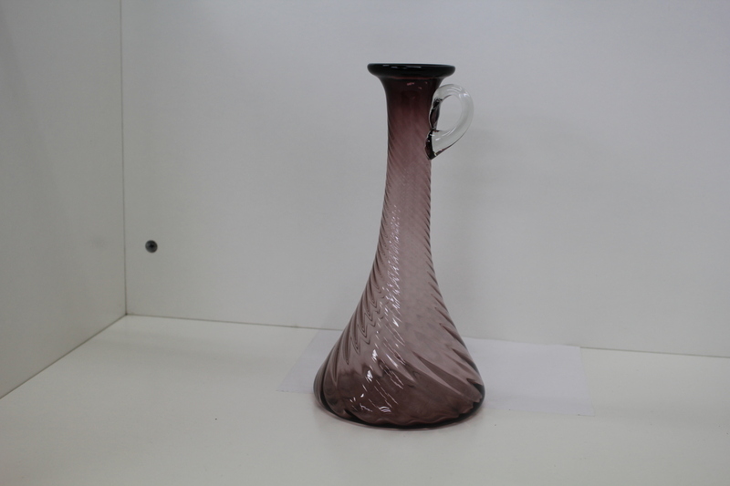 ▲花瓶　ガラス製　高さ約31.5cm
