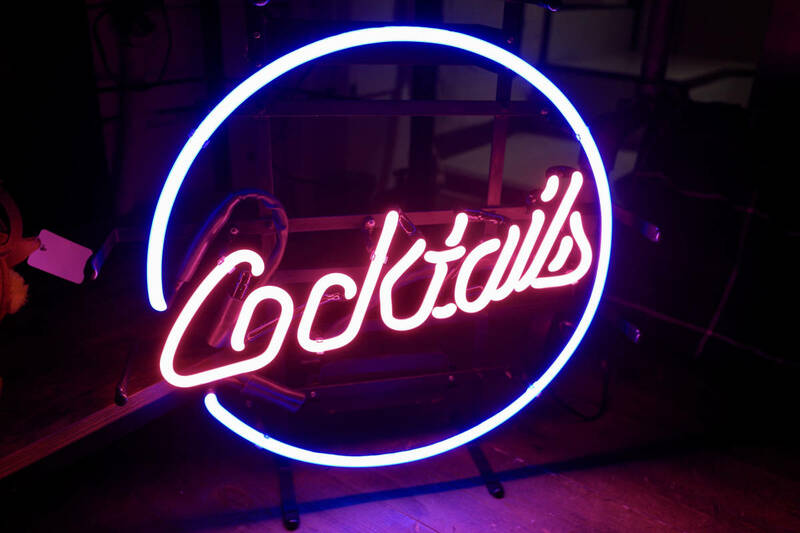 新品　Cocktail カクテル　ネオンサイン　NEON　ライト　照明　世田谷ベース　インテリア　BAR バー　店舗什器