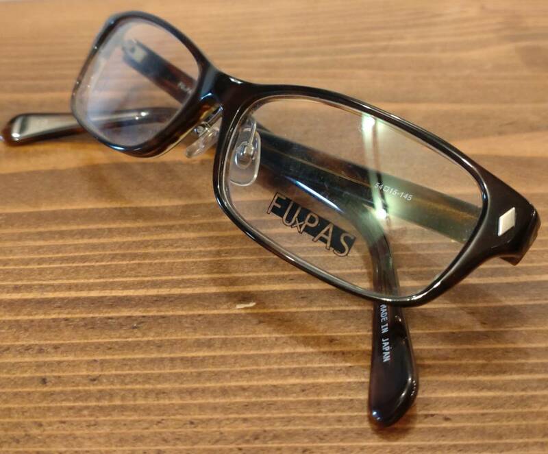 （453）激レア！FU×PAS(フーパス)F-024★新品未使用ヴィンテージ品！貴重な生産終了！★シャープでシンプルなスクエアタイプの眼鏡/メガネ