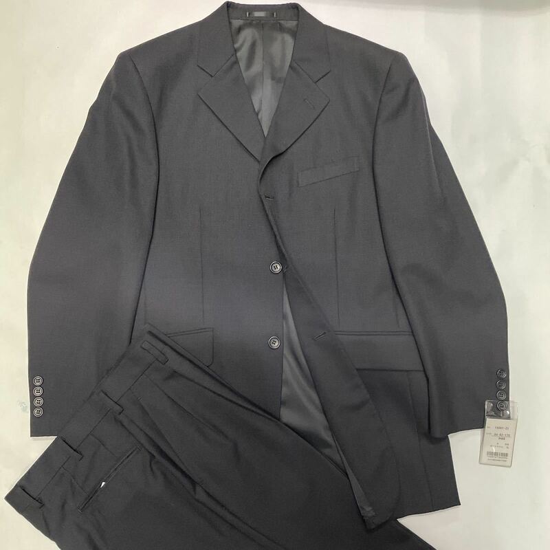 新品　未使用　激安　タグ付き メンズスーツ　ビジネススーツ　サイズA6 ブラック　黒　サイドベンツ　2タック　礼服　お買い得商品