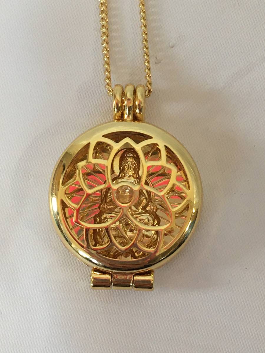 ☆P102☆ロケット ネックレス ペンダント ペンダントトップ 観音様 観音菩薩 観世音菩薩 蓮? 仏教 宗教 お守り