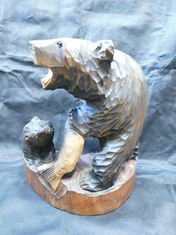 [ガラス目木彫り熊】一刀彫り 木彫り熊 親子クマ 小熊 黒目 ガラス目 愛嬌のあるお顔/K154