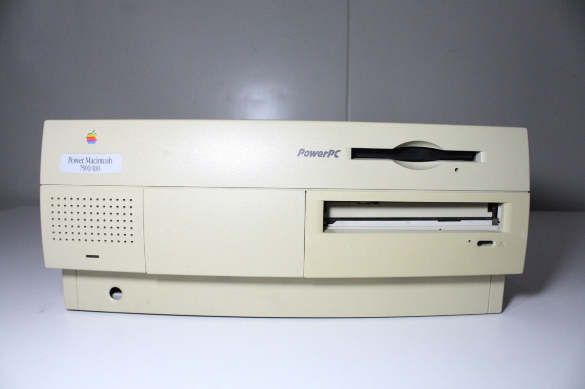 F703【中古】Power Macintosh 7500/100 通電NG! ジャンク