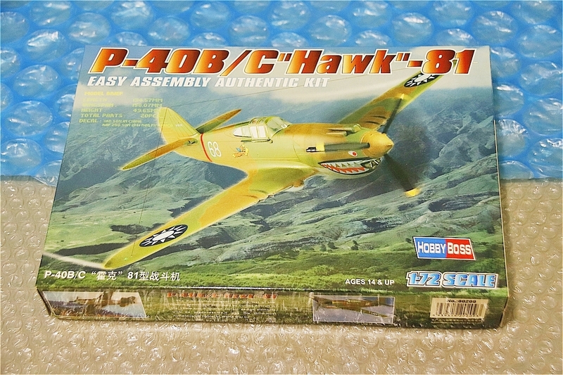 プラモデル ホビーボス HOBBY BOSS 1/72 P-40B/C Hawk -81 飛行機 戦闘機 未組み立て 古い 昔の 海外プラモ