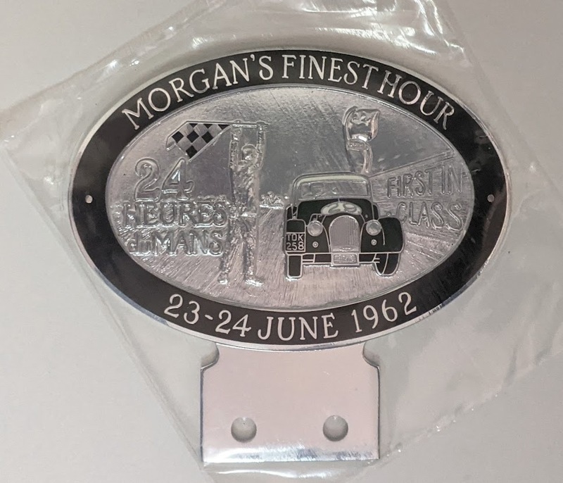 モーガン　カー・バッジ　Morgan Car Badge 『　LE　MANS　24 HOURS　』MORGAN’S FINEST HOUR　　23-24 JUNE　1962 　黒縁