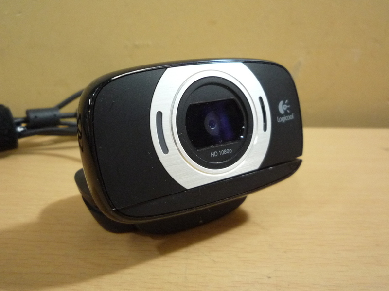 ◇送料無料◇[中古]Logicool WEBカメラ C615 V-U0027 フルHD 1080p マイク内蔵 アームスタンド付 現状品 ビデオチャット テレワークなどに