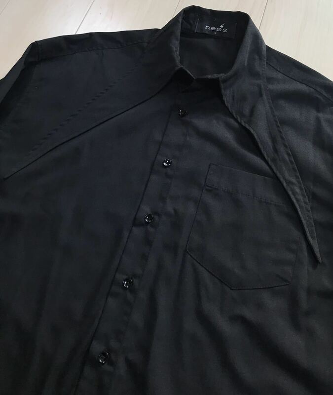 neos ネオス 長袖 襟 変形 幅広 ドレス シャツ 【 黒 ブラック / L 】 唯一無比、独特のデザイン　ダボダボ