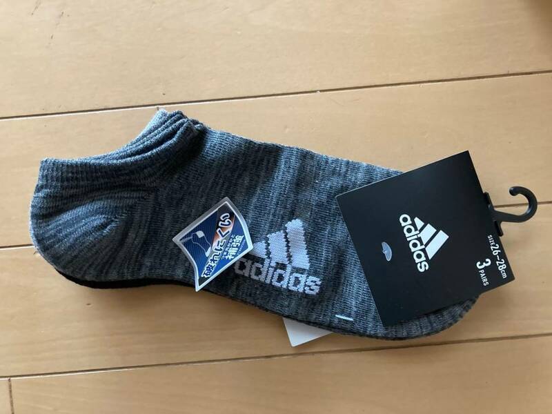 ☆即決！新品　adidasアディダス　靴下３足セット 26-28ｃｍ☆グレー