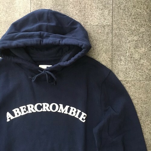 【Abercrombie＆Fitch】Abercrombie＆Fitchアバクロ★ロゴプルオーバーパーカー★ネイビーＭ