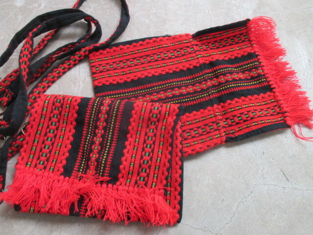 東欧雑貨◆ヴィンテージ 手織りポシェット/ショルダーバッグ　2個　　　　フォークロア　ブルガリア刺繍　チェコスロバキア　オーストリア