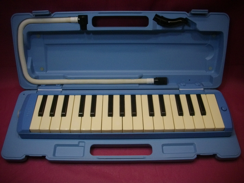 USED品　ヤマハ 鍵盤 ハーモニカ ピアニカ P‐32D (ブルー) 入園 入学 動作確認済 消毒済 