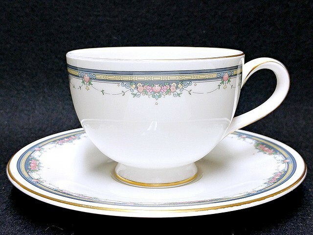 3QV売切！税無し☆ロイヤルドルトン★カップ＆ソーサー★SALISBURY(ソールズベリー)★H5137★ROYAL DOULTON★現状★現品限り★0325-6