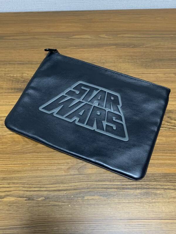 美品☆[COACH×STAR WARS] 限定 レザークラッチバッグ ブラック コーチ スターウォーズ