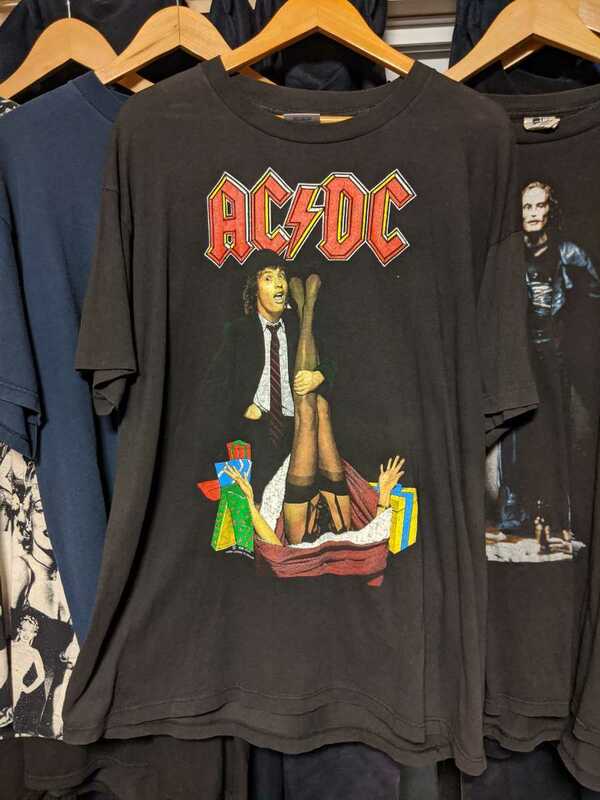 希少 USA製 90sヴィンテージ AC/DC 総柄 Tシャツ XL シングルステッチ バンド ムービー 映画 モスキートヘッド 80s acdc