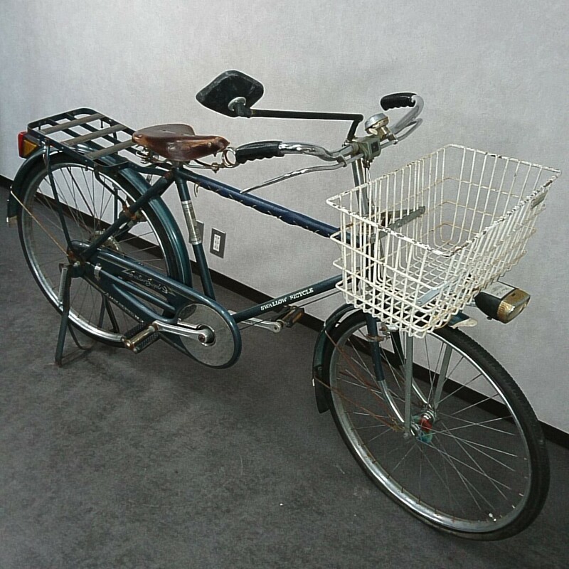[i573]スワロー自転車　当時物　昭和レトロ　SWELLOW BICYCLE　自転車　２６インチ　タイヤ交換必要です。