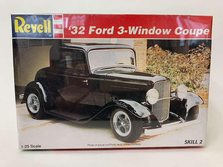 レベル 32 フォード Ford デュース Deuce 1/25 Revell＊ホットロッドRat Hot Rod ムーンアイズ MOONEYES 50's ストリートロッド ハイボーイ