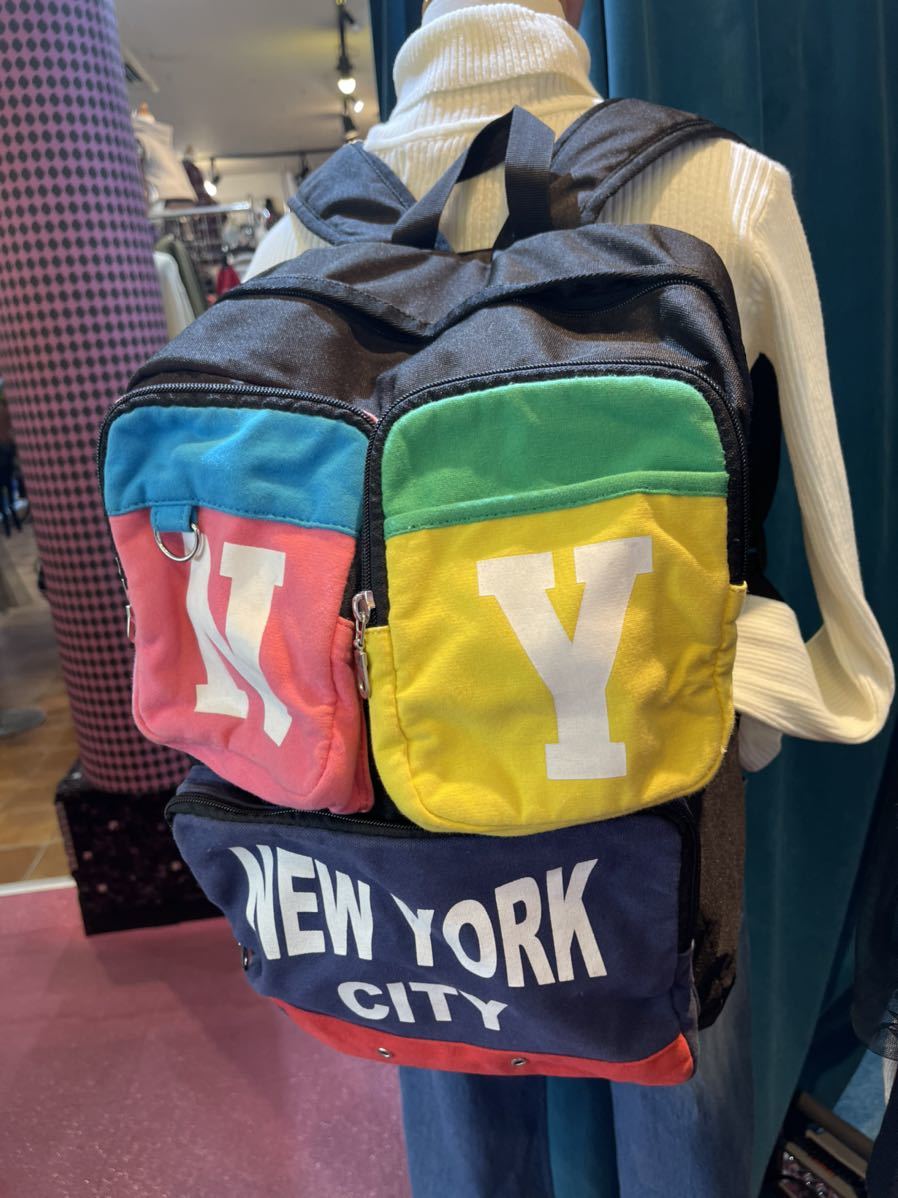 リュックサック　ニューヨーク柄　黒色