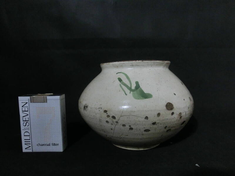 朝鮮美術　古民藝　李朝白磁緑釉算盤型壺